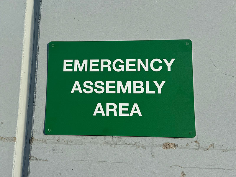 emergency-assembly-area-polypropylene-emergency-site-safety-signage